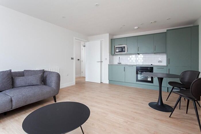 2 Bedroom Flat To Rent In Albion Way, London, SE13