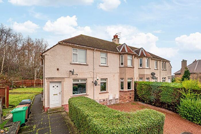 2 Bedroom Flat For Sale In Clark Place, Kirkcaldy, KY2