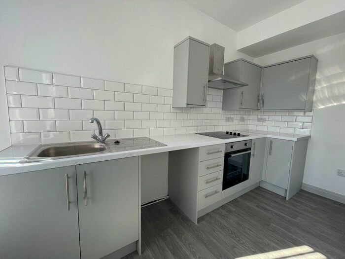 2 Bedroom Flat To Rent In Ashburton Road, Blackpool, Lancashire, FY1