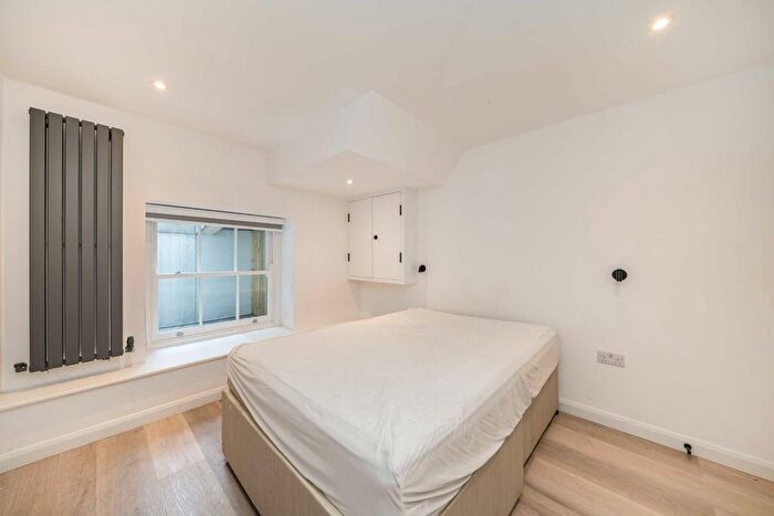 2 Bedroom Flat To Rent In Camden Street, Camden, NW1