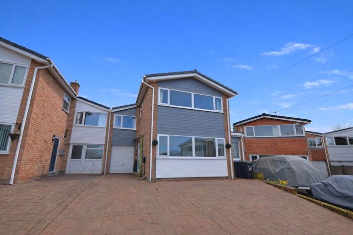 3 Bedroom Link Detached House For Sale In Dawn Close, Ness, Neston, CH64