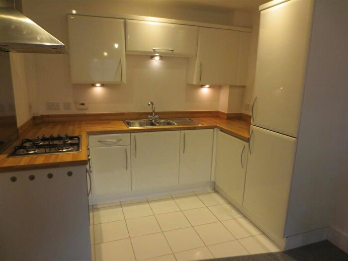 1 Bedroom Apartment To Rent In Clarendon Place, Eccles, M30
