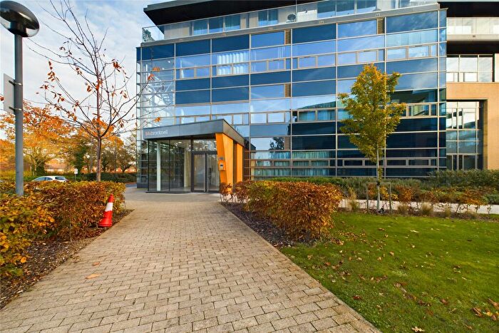 2 Bedroom Apartment To Rent In Wokingham Road, Bracknell, Berkshire, RG42