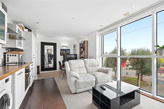 2 Bedroom Flat For Sale In Oceanis Apartments, Royal Victoria Dock, E16
