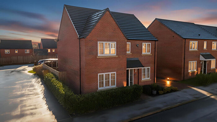 4 Bedroom Detached House For Sale In Geldart Avenue, Brough, HU15