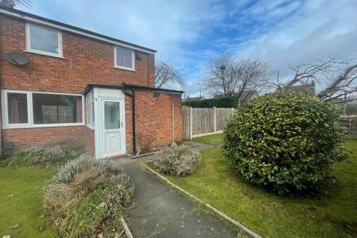 2 Bedroom Property To Rent In Timperley, Altrincham, WA15