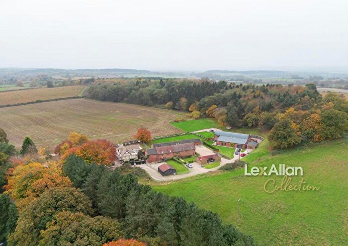 4 Bedroom Barn Conversion For Sale In Crown Lane, Iverley, DY8