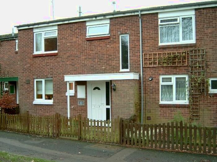 3 Bedroom Property To Rent In Goodrich Close, Redditch, B98