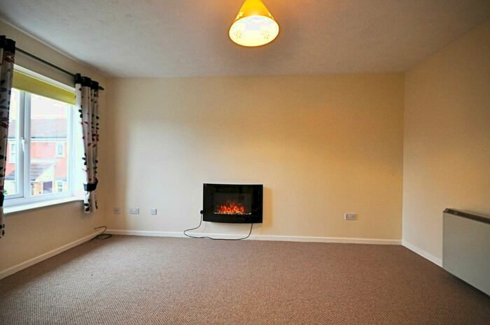 1 Bedroom Flat To Rent In Bradford Place, Worcester, WR5