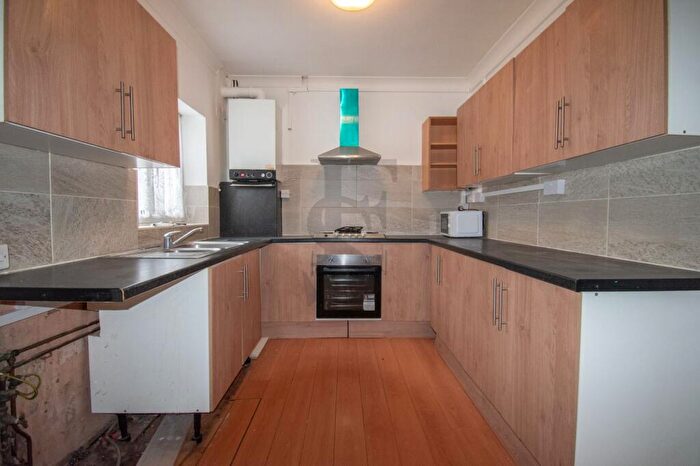 3 Bedroom Terraced House To Rent In Kerrysdale Avenue, Leicester, LE4