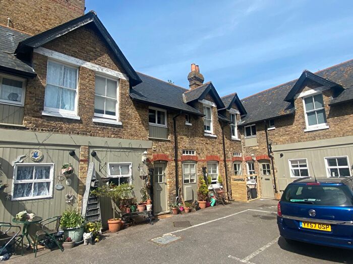 2 Bedroom Property To Rent In Adrian Square Adrian Mews, Westgate-On-Sea, CT8