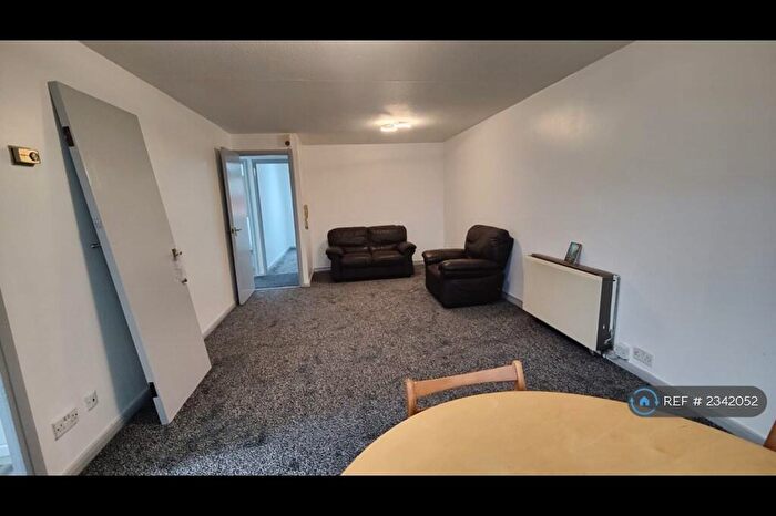 2 Bedroom Flat To Rent In Lime Court, Birmingham, B11