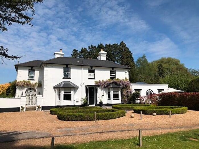 4 Bedroom House To Rent In Abbey Gardens, Chertsey, KT16