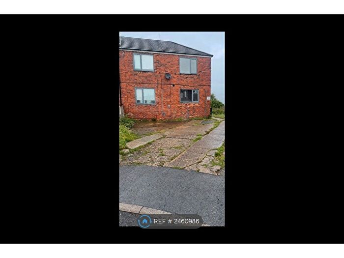 3 Bedroom Semi-Detached House To Rent In Halifax Avenue, Conisbrough, Doncaster, DN12