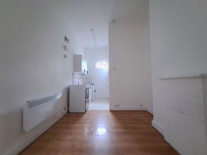 Property To Rent In High Street, London, SE20
