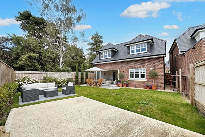 4 Bedroom Detached House For Sale In St Leonards, BH24
