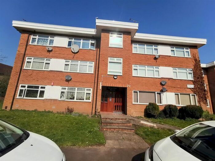 2 Bedroom Flat To Rent In Chelsea Court, Birmingham, B29