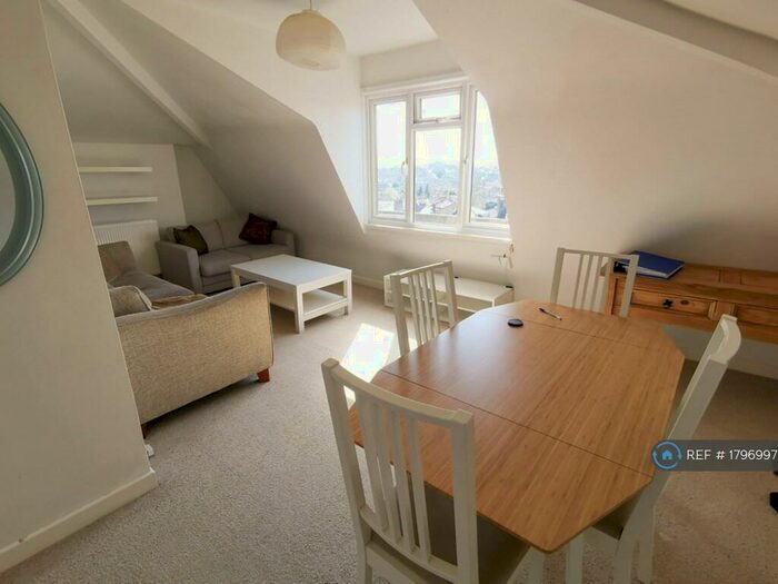 2 Bedroom Flat To Rent In Redland Road, Bristol, BS6