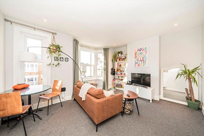 1 Bedroom Flat To Rent In Darfield Road, London, SE4