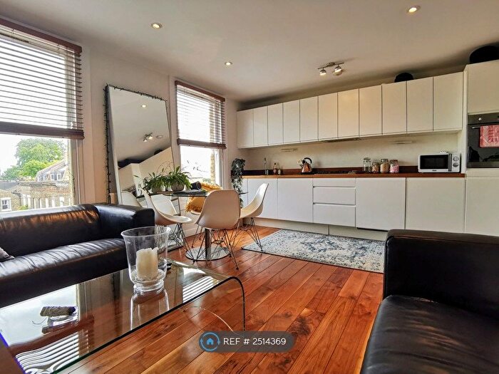 2 Bedroom Flat To Rent In Tunstall Road, London, SW9