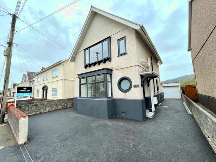 3 Bedroom Detached House To Rent In Faraday Road, Clydach, SA6