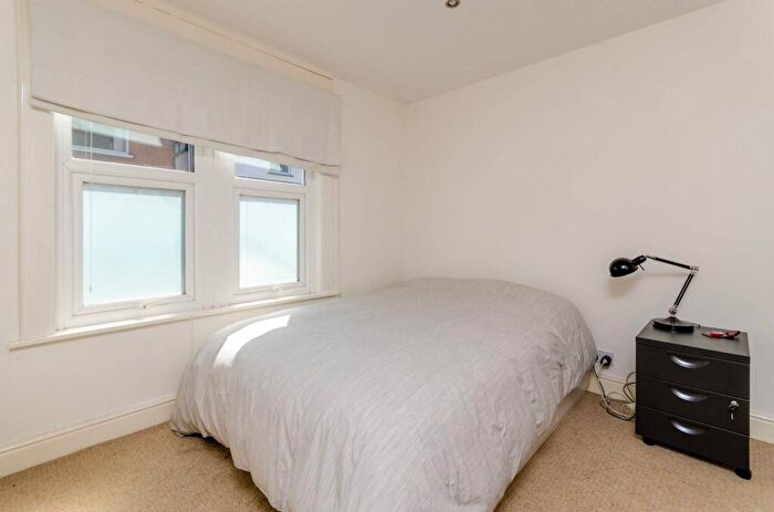 1 Bedroom Flat To Rent In Springfield Road, Guildford, GU1