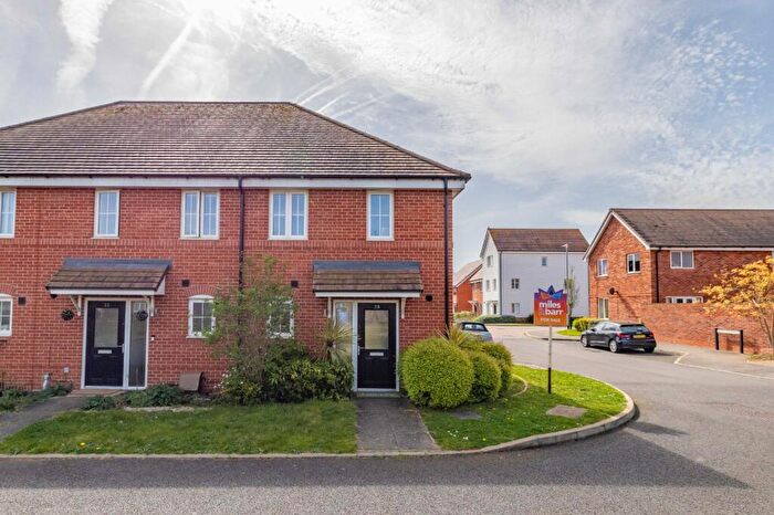 2 Bedroom End Of Terrace House For Sale In Wales Crescent, Canterbury, Kent, CT1