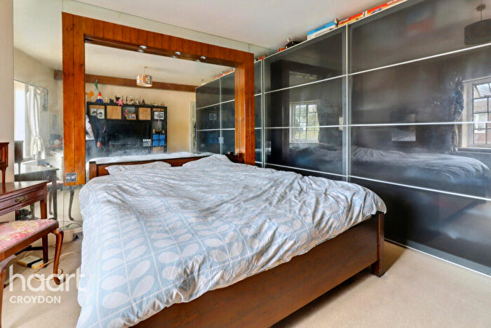1 Bedroom Flat For Sale In Brighton Road, South Croydon, CR2