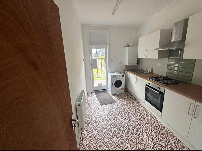 3 Bedroom Terraced House To Rent In Forest Drive East, Leytonstone, E11