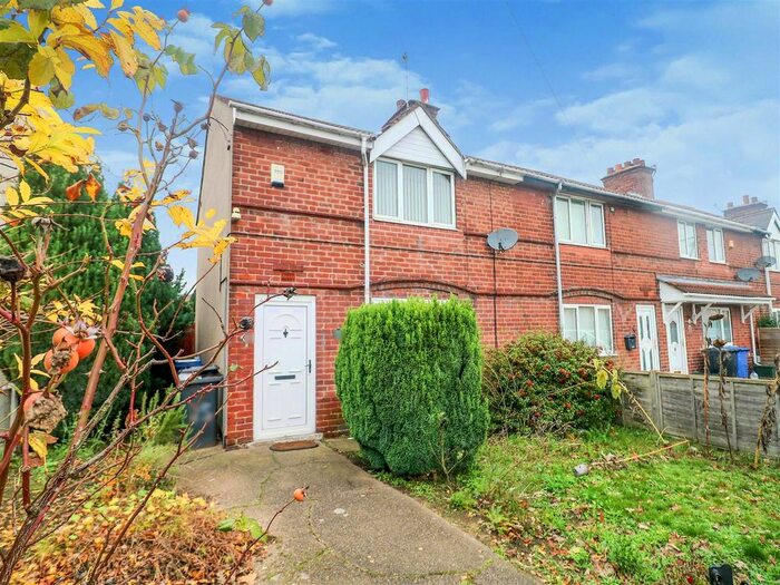 3 Bedroom Detached House To Rent In Streatfield Crescent, New Rossington, Doncaster, DN11