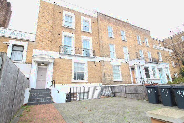 2 Bedroom Flat To Rent In Hanley Road, London, N4