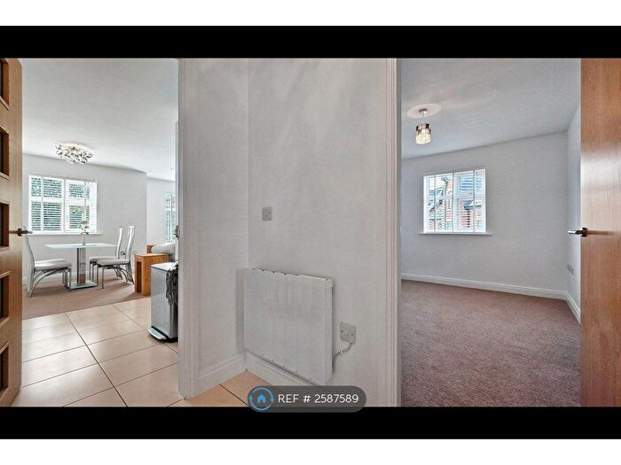 2 Bedroom Flat To Rent In Brindley House, Worsley, Manchester, M28