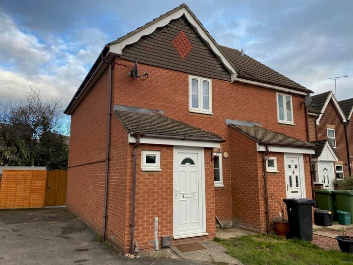 2 Bedroom End Of Terrace House To Rent In Orwell Drive, Didcot OX11