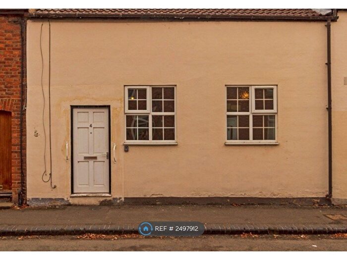 2 Bedroom Terraced House To Rent In Priory Street, Newport Pagnell, MK16