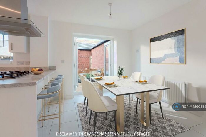 4 Bedroom Detached House To Rent In Yeoman Close, Banbury, OX15