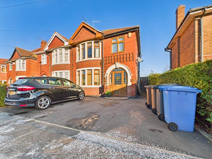 3 Bedroom Semi Detached House For Sale In South Drive, Chaddesden, DE21