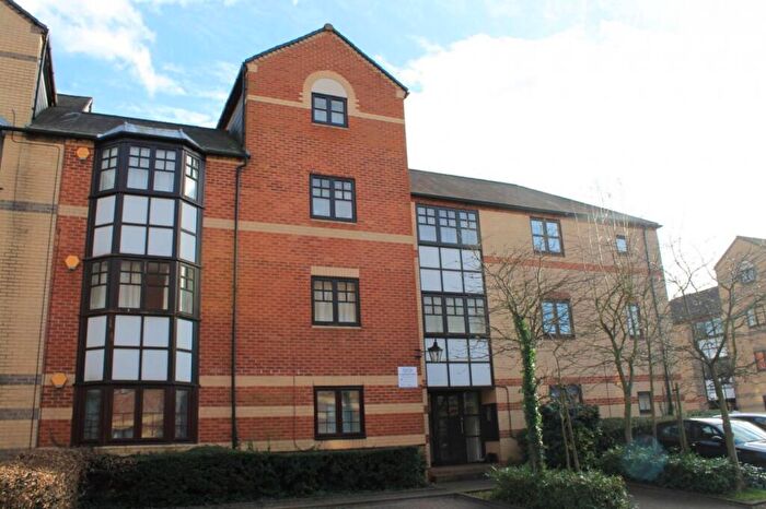 1 Bedroom Apartment To Rent In Maltings Place, Reading, Berkshire, RG1