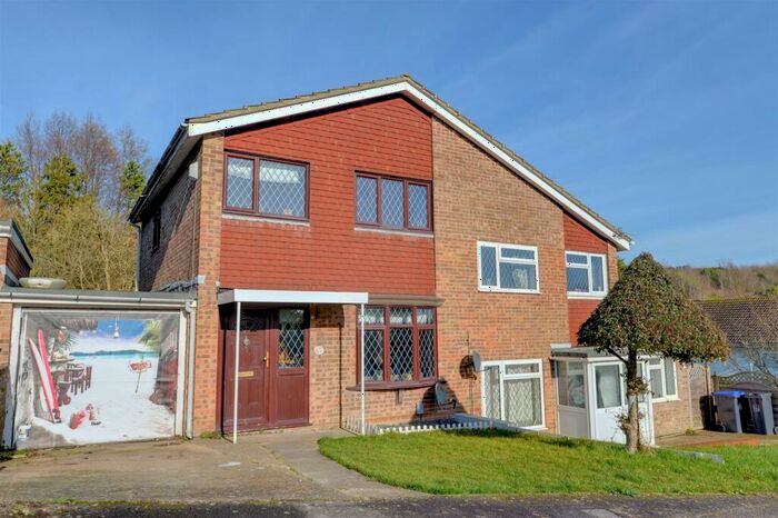 3 Bedroom Semi-Detached House To Rent In Chanctonbury Drive, Shoreham-By-Sea, BN43