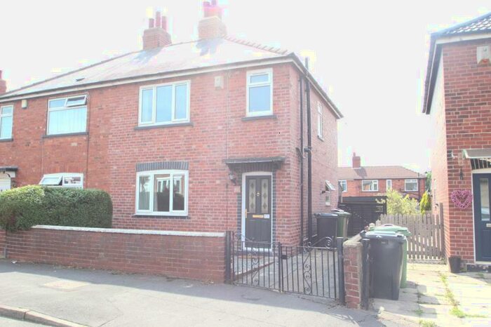 3 Bedroom Semi-Detached House To Rent In Skelton Road, Leeds, West Yorkshire, LS9