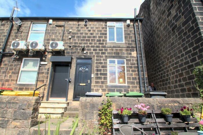 1 Bedroom Apartment To Rent In New Road Side, Horsforth, Leeds, LS18