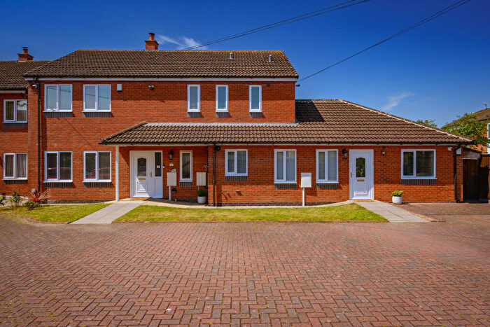 6 Bedroom Detached House For Sale In Arkle Drive, - Approx Sqft - Main House Plus Self Contained One Bed Annexe, CV2