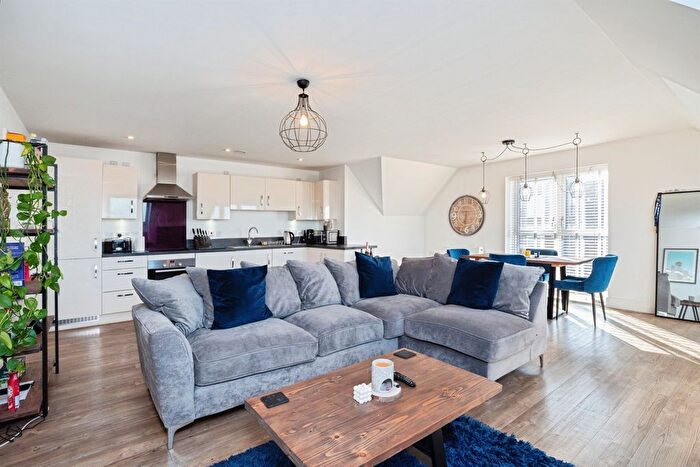2 Bedroom Flat For Sale In The Avenue, Tunbridge Wells, TN2
