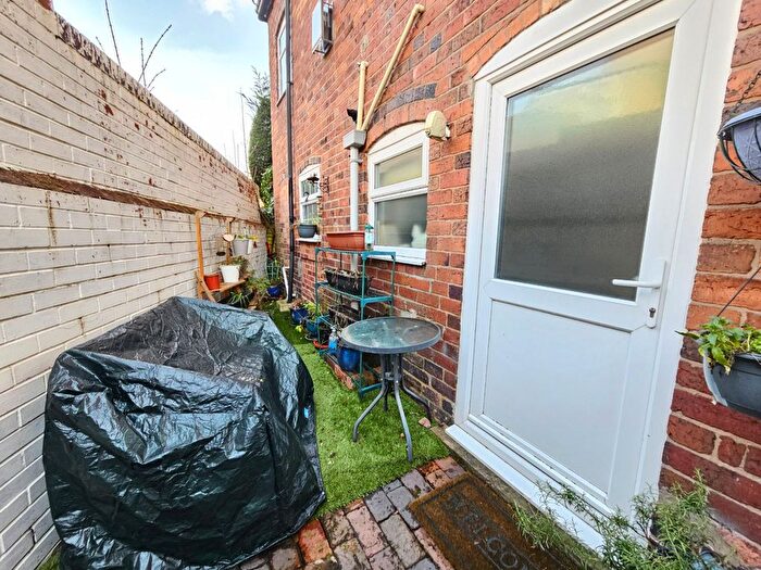2 Bedroom Terraced House For Sale In Bromsgrove Road, Droitwich, Worcestershire, WR9