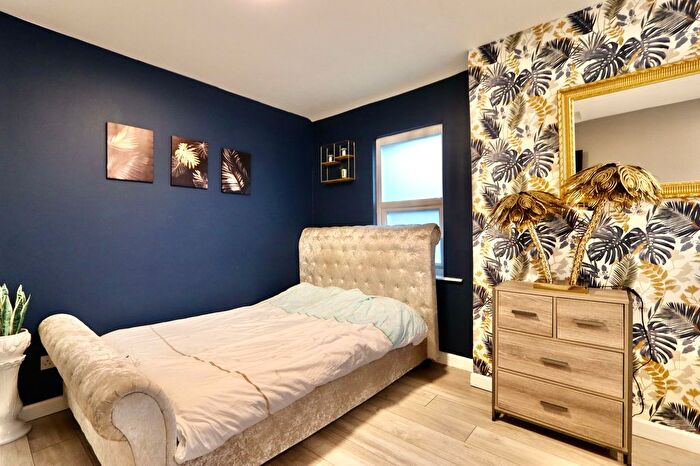 1 Bedroom Flat To Rent In Malefant Street, Malefant Street, CF24