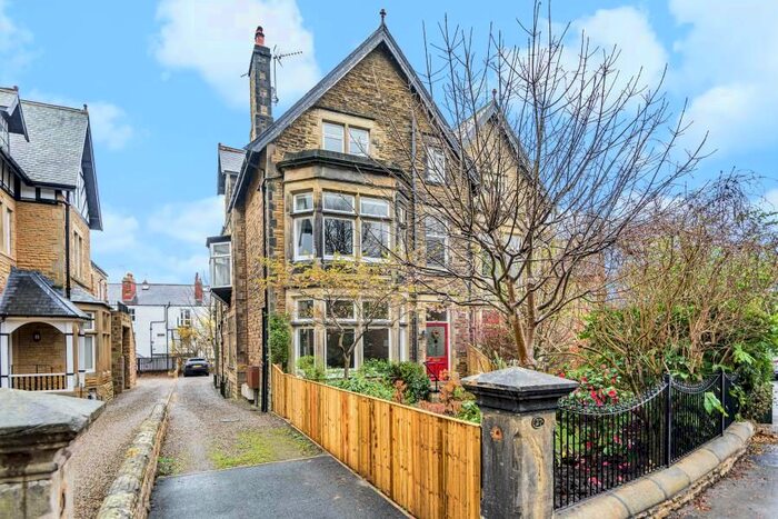 2 Bedroom Flat To Rent In Park Drive, Harrogate, HG2