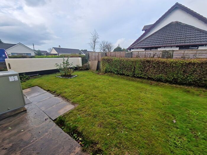 2 Bedroom Bungalow To Rent In Park Close, Holsworthy, EX22