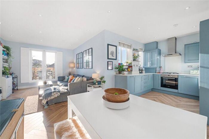 2 Bedroom Apartment For Sale In East Dulwich Grove, East Dulwich, London, SE22