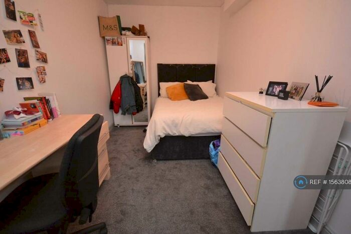 6 Bedroom Flat To Rent In Alexandra Road, Reading, RG1