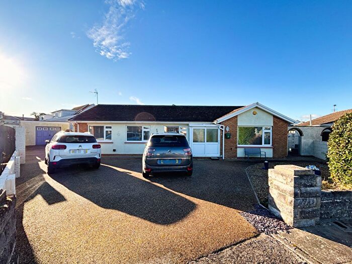 4 Bedroom Detached Bungalow For Sale In Skokholm Close, Nottage, Porthcawl, CF36