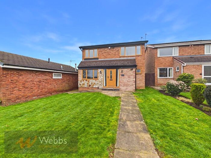 4 Bedroom Detached House For Sale In Churchside Way, Walsall, WS9